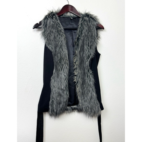 Bisou Bisou Jackets & Blazers - Bisou Bisou Women’s Y2K Faux Fur Vest Gray Black Preppy Grunge Going Out Goth